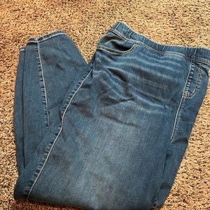 NWOT Torrid size 5 TALL Lean Jeans in medium wash